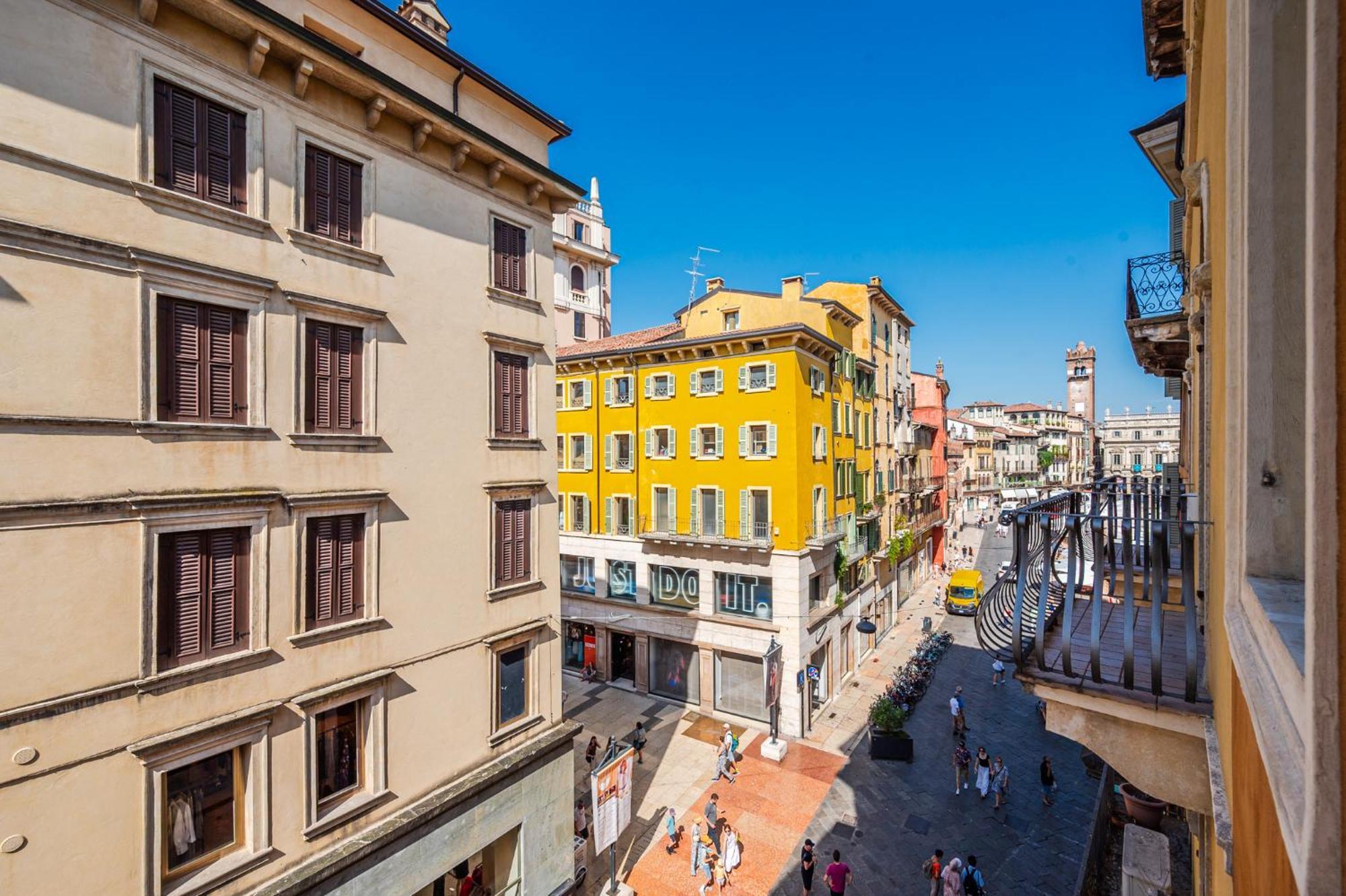 Apartament Hoomee Piazza Erbe Werona Zewnętrze zdjęcie